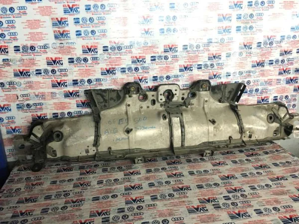 95B805479F | Üst Ön Panel VAG