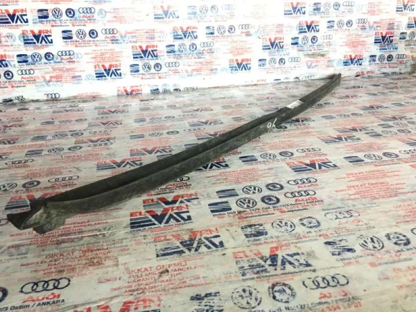 1K0854319G | VW Golf Ön Sol Cam Çıtası VAG