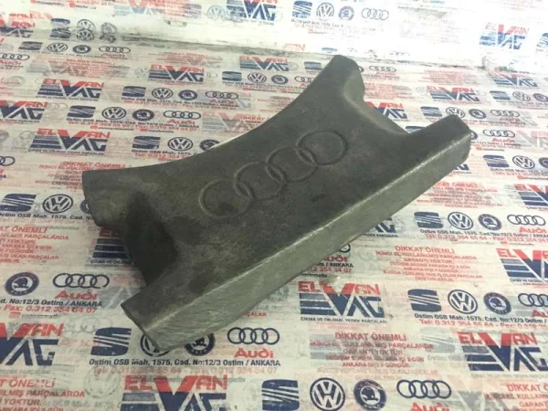 443951525A | Audi 100 Serisi Korna Düğmesi VAG
