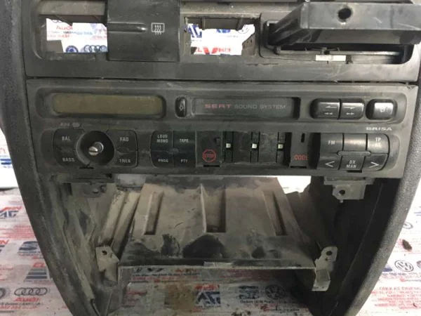 1M1862531C | Orta Bardaklık VAG