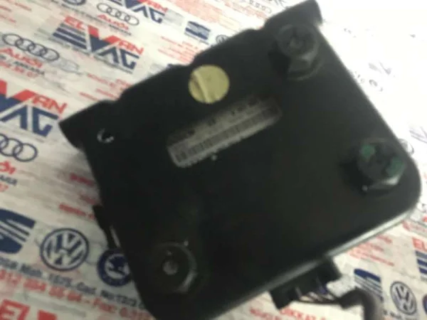 4F0907574 | Audi A6 Park Sensörü Braketi VAG