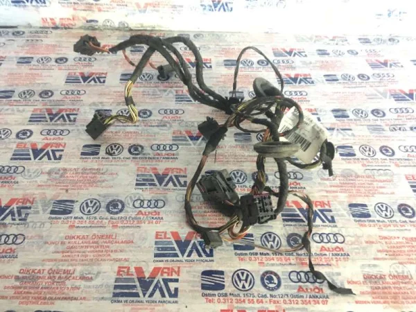 6Q0971121A | Sağ Ön Kapı İç Tesisatı VAG