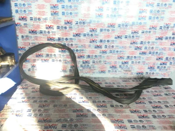 1U4867367D | Arka Sol Kapı Fitili VAG