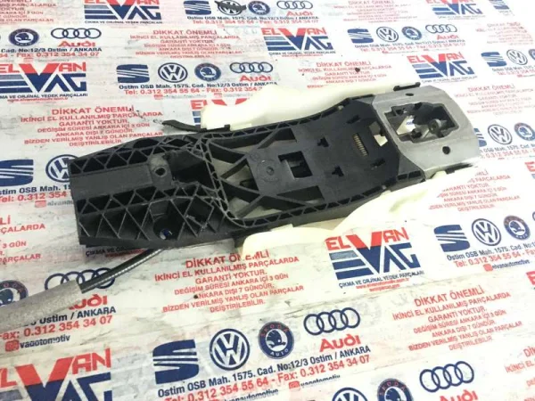 7P6837885 | Dış Kapı Kolu Braketi | VW Touareg - Audi A3 VAG