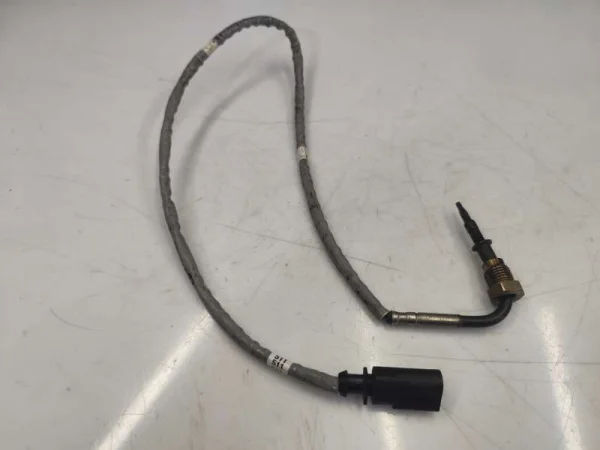 04L906088CE | Egzoz Gaz Sıcaklık Sensörü | VW Tiguan, Touran VAG