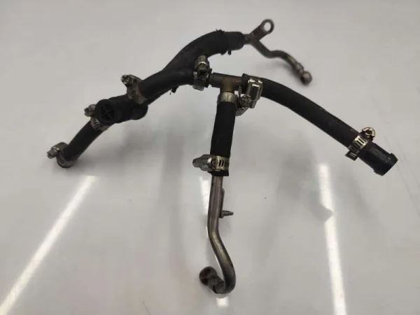 059121465B | Soğutma Suyu Tahliye Hortumu | VW Touareg - Audi A6, A7, A8, Q5, Q7 VAG