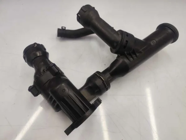 04L121157S | Soğutma Suyu Borusu | Audi A4, A5, A6, Q5 VAG