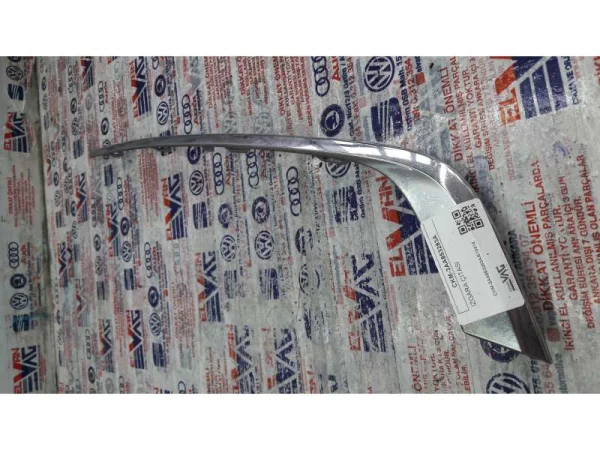 3AA853283A | Sis Far Izgarası VAG