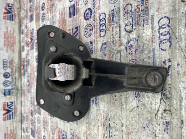 5ND807942 | VW Tiguan Tampon Yan Braketi VAG