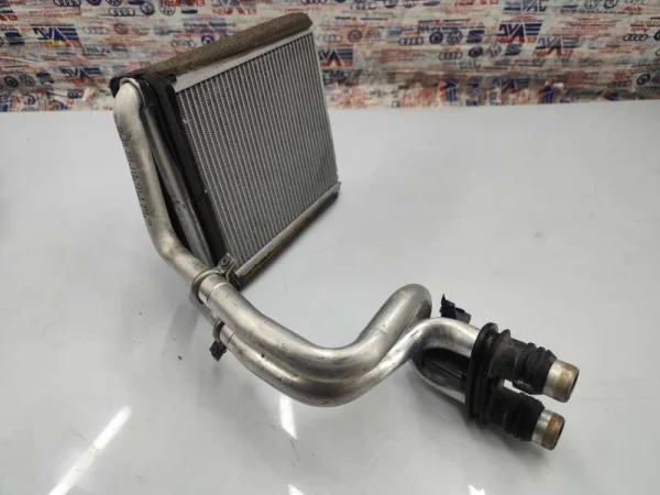 3C0819031A | Kalorifer Peteği | VW CC, Eos, Golf, Passat - Skoda Superb, Yeti VAG
