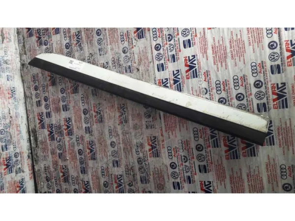 3G0854949J | Sol Arka Kapı Çıtası VAG