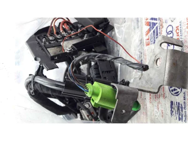 03F971612 | Motor Elektrik Tesisatı | VW Polo - Seat Ibiza, Toledo - Skoda Fabia, Rapid, Roomster VAG