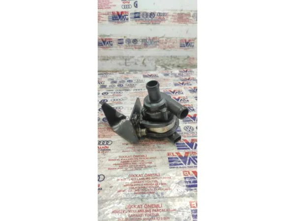 7L6121079A | VW Touareg Elektrikli Devirdaim Pompası VAG