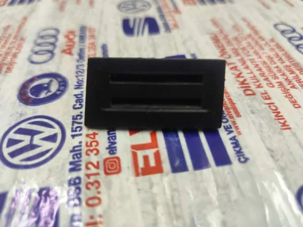 8V1858323B | Orta Konsol Bozuk Para Tutucusu | Audi A3, RS 3 VAG