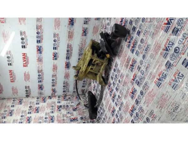 7H0713025A | VW Transporter Vites Seçici Mekanizması VAG