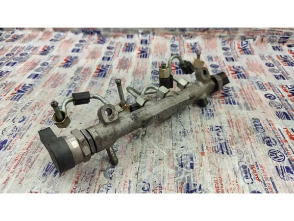 04L125 | Yakıt Borusu VAG