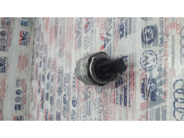 48B13640A05 | Yakıt Basınç Regülatörü VAG