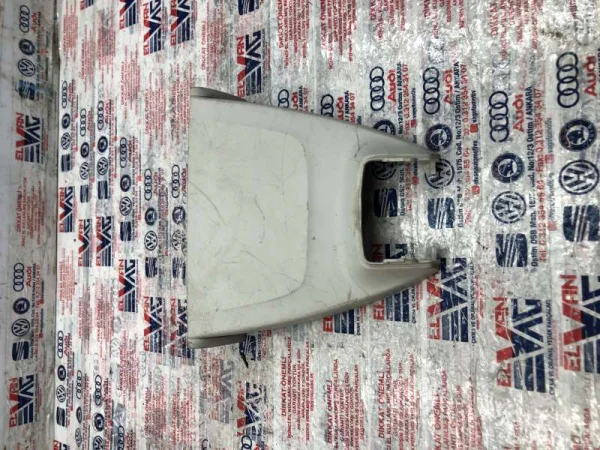 5G0868437A | İç Dikiz Ayna Kapağı | VW E-Golf, Golf VAG