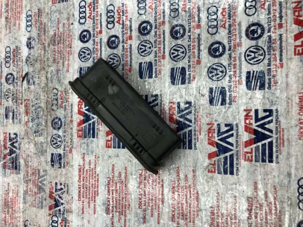 4L0819985 | Audi Q7 Havalandırma Izgarası VAG