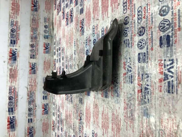 81A945253A | Audi Q2 Arka Sol Stop Lambası Çıtası VAG