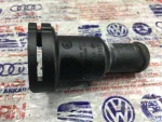 1K0121087R | Termostatlı Soğutma Suyu Hortum Adaptörü | VW Eos, Golf, Jetta - Audi A3, TT - Seat Altea - 1