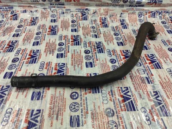 2H0422889D | VW Amarok Hidrolik Direksiyon Yağ Deposu Hortumu VAG