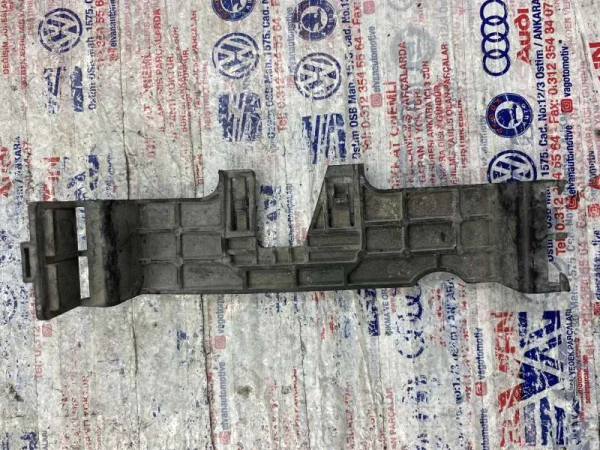 2H0915345 | VW Amarok Sigorta Kutusu Kapağı VAG