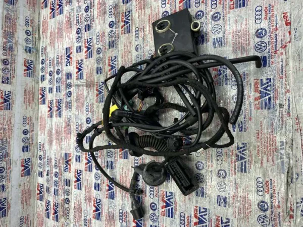8T0971030 | Ön Kapı Kablo Tesisatı VAG