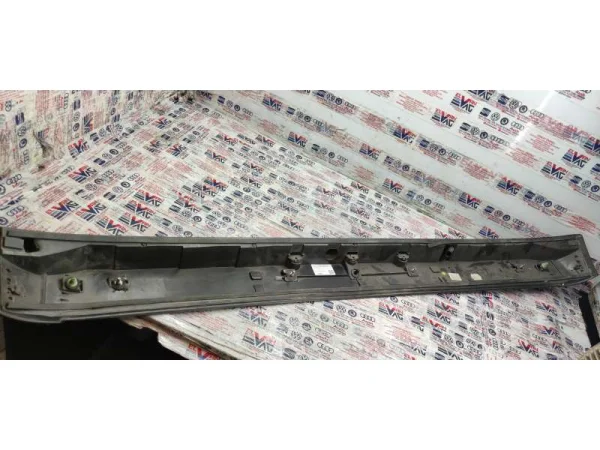 4L0827933 | Audi Q7 Arka Bagaj Üst Spoyleri VAG