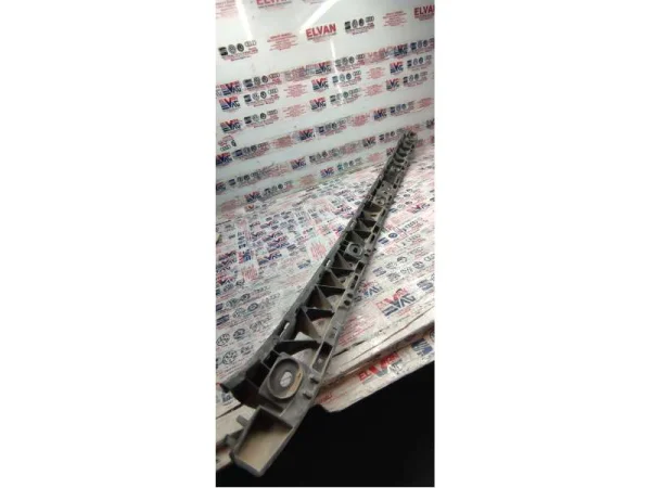 5F0807863A | Arka Tampon Orta Braketi VAG