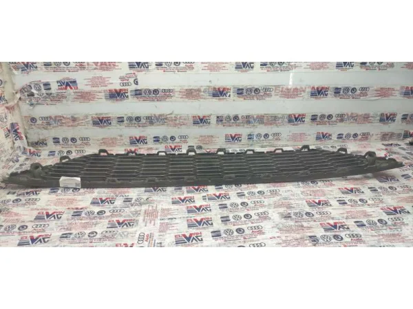5F0853667J | Seat Leon Ön Tampon Orta Izgarası VAG