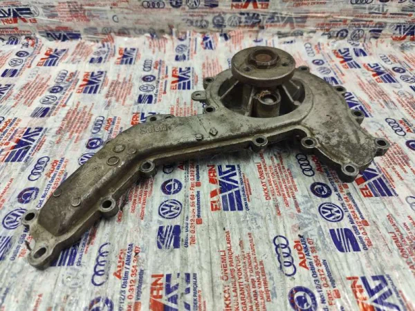 059121016D | Su Pompası | VW Amarok, Touareg - Audi A4, A5, A6, A7 VAG