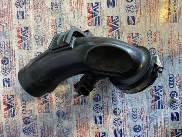 2N0129654A | VW Crafter Hava Emiş Borusu VAG