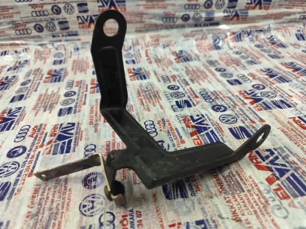 2H0131563H | VW Amarok Yakıt Filtresi Braketi VAG
