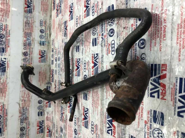 058121071E | Soğutma Suyu Borusu | VW Passat - Audi A4 VAG