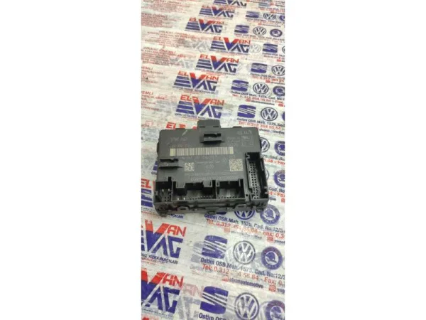 5Q0959393F | Kapı Beyni | Audi A3, Q2, Q3, RS 3 VAG