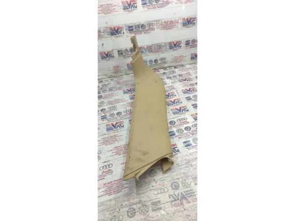 7P5867587A | Bagaj Kapağı Üst Çıtası VAG