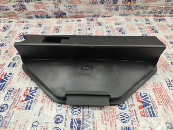 8W5827569 | Audi A4 İç Bagaj Hırsızlık Koruma Kapağı VAG