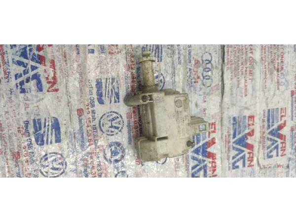 3B0810773B | Depo Kapağı Kilidi Motoru VAG