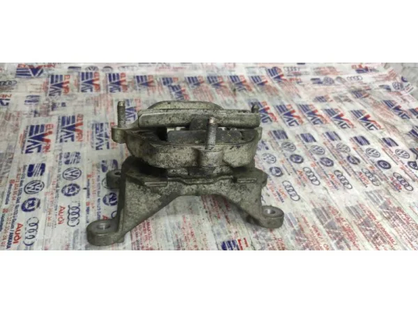 8K0399291D | Şanzıman Takozu Dayama Lastiği | Audi A4, A5 VAG