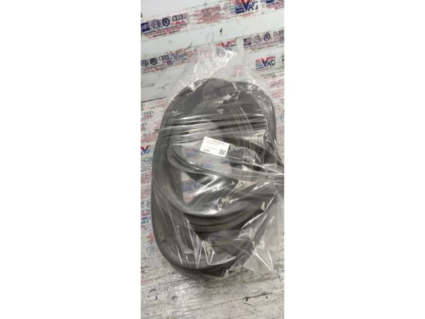 7P5827705D | Arka Bagaj Fitili VAG