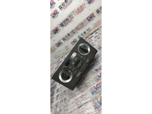 8P08200435PR | Audi A3 Klima Kontrol Paneli VAG