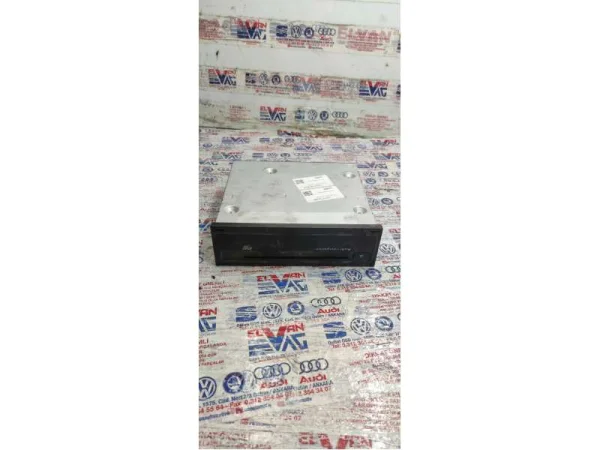 8T0919888 | Navigasyon Ekranı | Audi A4, A5, A6, A8, Q7 VAG