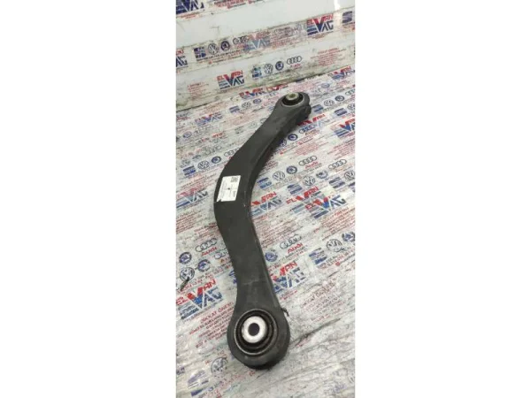8W0505371F | Arka Salıncak VAG