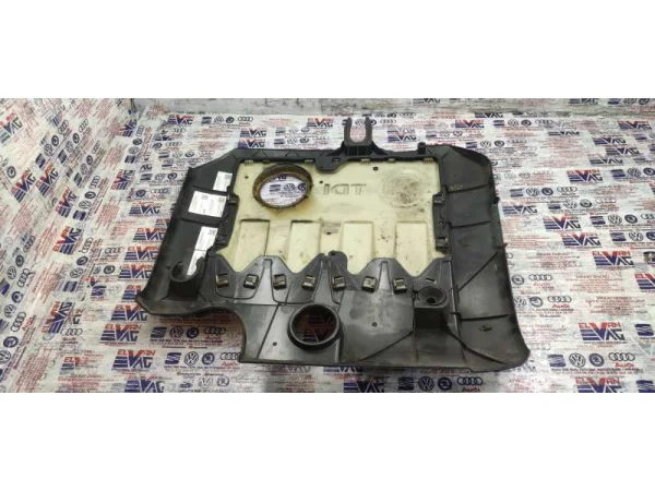 03G103925BK | Motor Üst Kapağı | Skoda Octavia, Superb VAG
