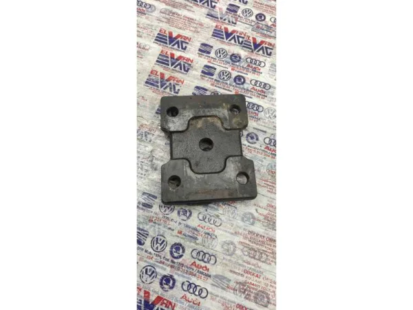 2H0599175 | VW Amarok Arka Makas Bağlantı Plakası VAG