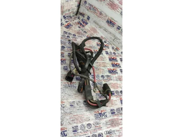 1K0973205 | Soket Muhafazası | VW Caddy, Eos - Audi A3, TT - Seat Altea, Leon VAG