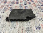 2Q0915429A | Akü Üstü Sigorta Kutusu Kapağı | VW Polo, Taigo, T-Cross, Transporter - Audi A1 - Seat Ibiza - 2