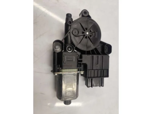 2Q2959406E | Elektrikli Ön Sol Cam Kriko Motoru | VW Polo, Taigo - Seat Arona, Ibiza - Skoda Fabia, Kamiq VAG