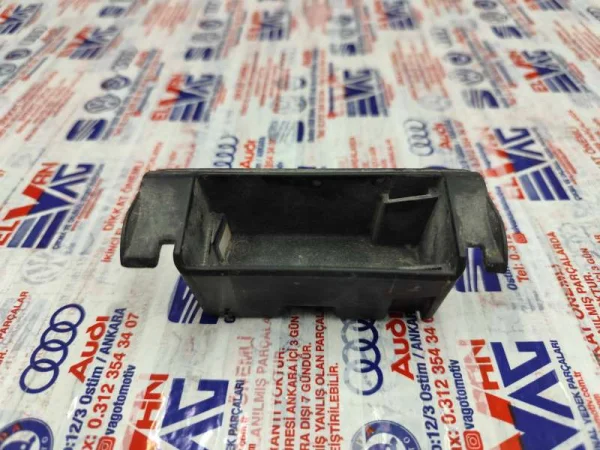 4B0857406A6PS | Audi A6 Arka Sağ Küllük VAG